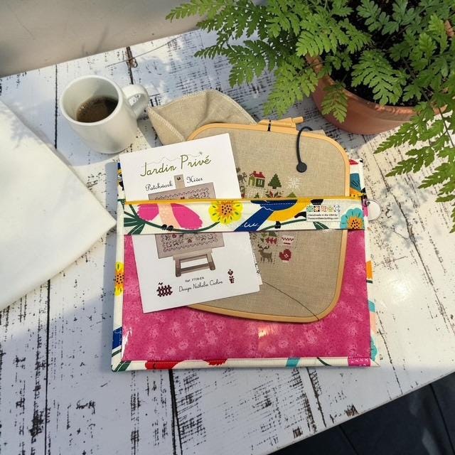 Cross Stitch Project Bag - Modern Parrot - Standard Bag